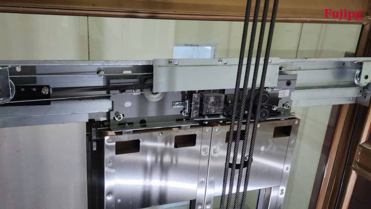 Thang Máy Gia Đình Vận Hành Ổn Định FUJIPG
